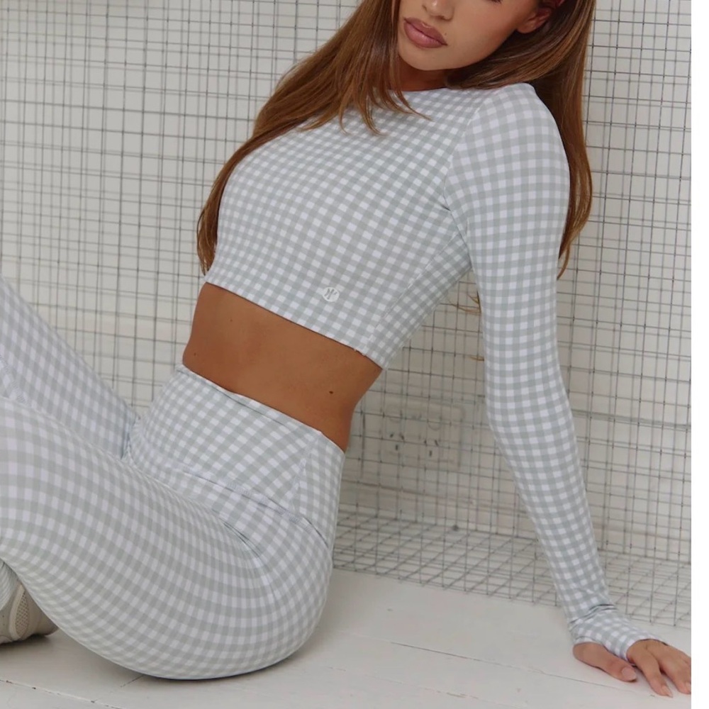 New Astoria Activewear Luxe Balance Long Sleeve Crop Top S jade gingham